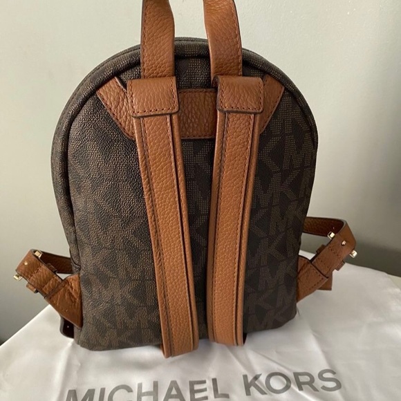 Michael Kors backpack - Picture 3 of 5